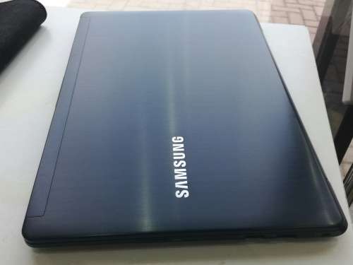 **Super ULTRABOOK**SAMSUNG SERIES 5 530u *i5-3320M*500gb+30GB SSD*READON GRAPHICS*JBL SOUND*